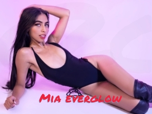 Mia_everglow