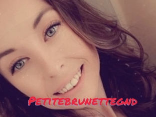 Petitebrunettegnd