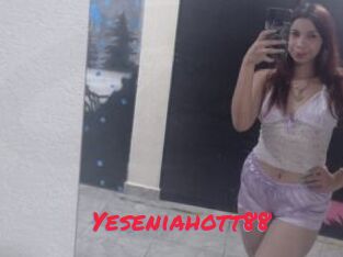 Yeseniahott88